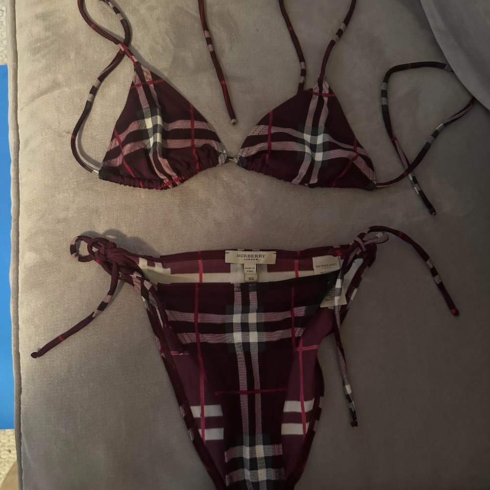Authentic beautiful Burberry London Bikini Size XS